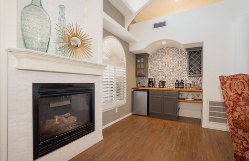Biggs Field Casa | Incredible home with custom pool and fountain