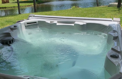 Treasure Lake Casa | Increíble propiedad frente al lago con jacuzzi durante todo el año; Trae a toda la familia