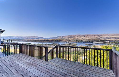 The Dalles Casa | Incredible Oregon Retreat with Private Hot Tub!