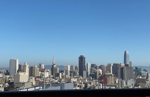 Cathedral Hill Apartamento | Incredible SF skyline view hotel liked condo with amenities of a home