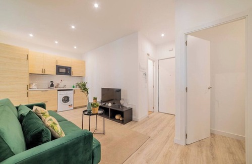 Palos de la Frontera Apartamento | Increíble Apartamento Triple en Atocha D1A