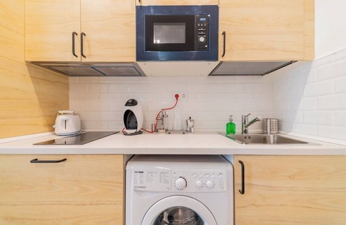 Palos de la Frontera Apartamento | Increíble Apartamento Triple en Atocha D1A