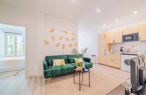 Palos de la Frontera Apartamento | Increíble Apartamento Triple en Atocha D1A