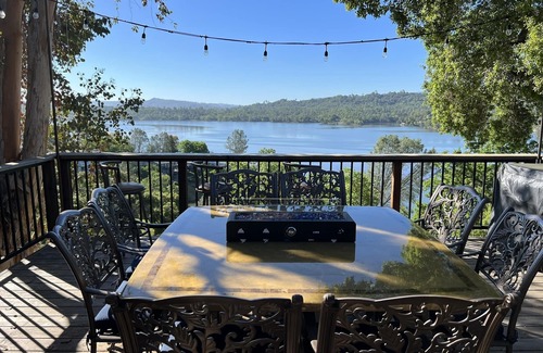 Oak Shores Casa | Incredible Views from Smith Point