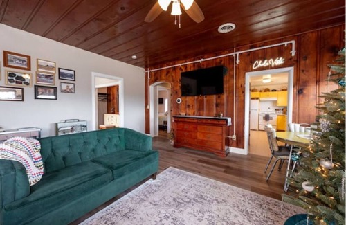 Branson Casa | Incredible Views! Historic Branson Home, two Porch Swings