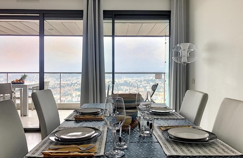Mont Boron Apartamento | Incredible views of Nice in a calm luxury complex & big park
