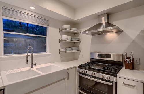 Westgate Casa | Incredibly Stylish Home wt Pool and awesome outdoor Hangout Space!
