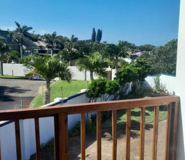 Port Edward Casa | Indaba Manor Guesthouse