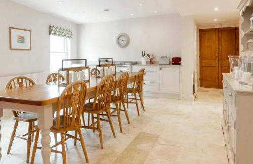 Oakham Casa | Independence House