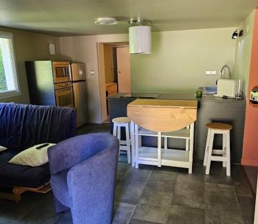 Chancelade Apartamento | Independent apartment, quiet, forest and pool