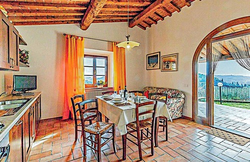 Volterra Casa | INDEPENDENT BARN ON THE TUSCAN HILLS OF VOLTERRA WITH PRIVATE GARDEN