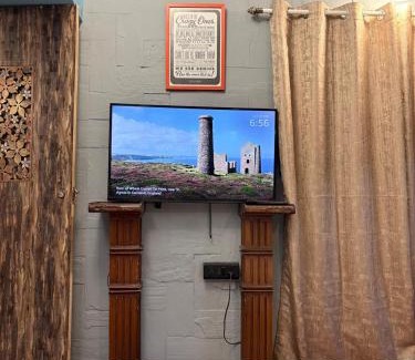 Pali Hill Apartamento | Independent Garden Cottage-Bandra-Carter road