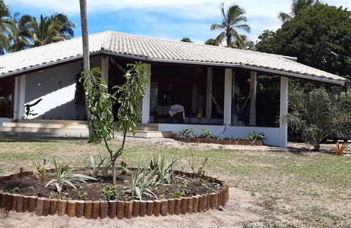 Santa Cruz Cabralia Casa | casa independiente en una residencia privada con piscina y acceso directo a la playa