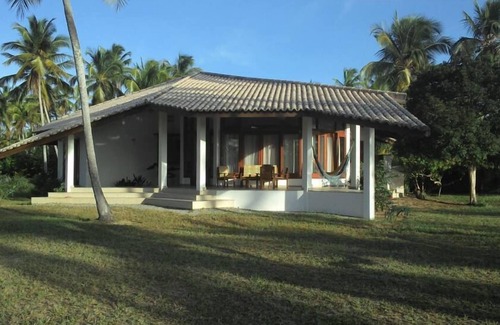 Santa Cruz Cabralia Casa | casa independiente en una residencia privada con piscina y acceso directo a la playa