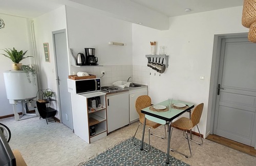 Neris-les-Bains Cabina | ♥ INDEPENDENT-QUIET AREA-GARDEN-dormiraneris ♥