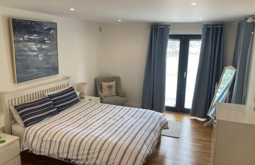 Broad Oak Apartamento | Independent rural detached annexe with free private Parking