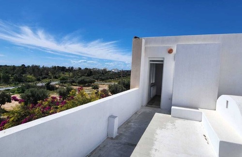Mrezga Apartamento | Independent villa floor, next to the sea! ideal for families