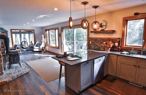 Bolton Landing Casa | Indian Brook Lodge w/ Dockspace & Hot Tub