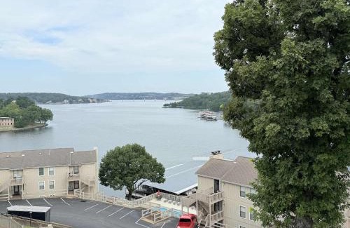 Osage Beach Casa | Indian Pointe Lake View - Pets