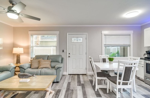 Indian Rocks Beach Apartamento | Indian Rocks Beach Retreat: Walk to Beaches!