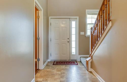 Indianapolis Casa | Indianapolis Home with Patio and Community Pool!