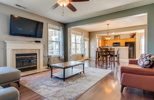 Indianapolis Casa | Indianapolis Home with Patio and Community Pool!