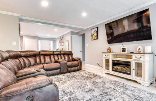 Wayne Casa | Indianapolis Vacation Rental about 8 Mi to Downtown!