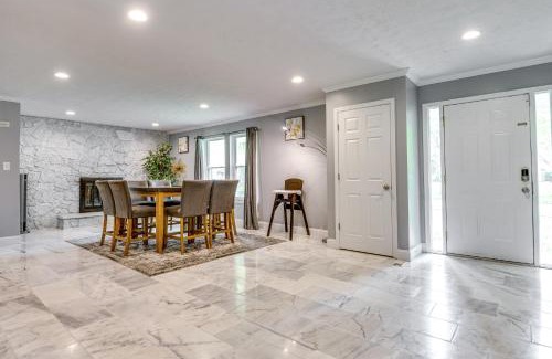 Wayne Casa | Indianapolis Vacation Rental about 8 Mi to Downtown!