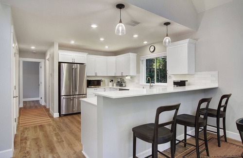 Indianola Casa | Indianola Cedar House - New Build 2024, Wraparound Deck + Quality finishes