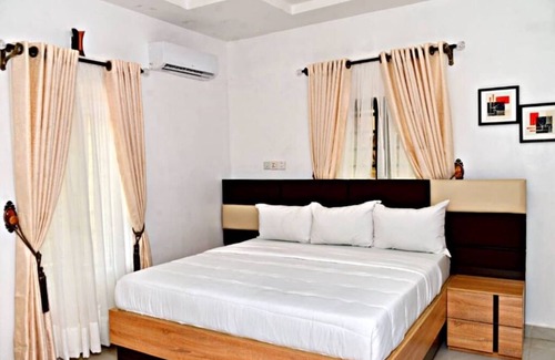 Benin City Apartamento | INDIGO APARTMENT