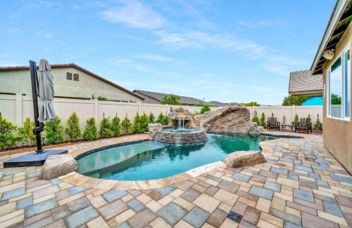 Indio Casa | IndioStay with private Pool, Water Slide, Waterfall, Jacuzzi and Fire Pit near Coachella