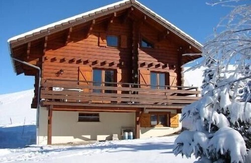 La Pesse Chalet De Esquí | Chalet individual clasificado para 6 personas máximo
