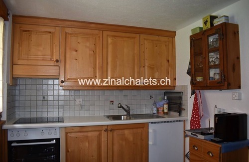 Zinal Chalet De Esquí | Individual chalet in Zinal - 1 bedrooms with 1 double bed (160x200) - living room - TV broadcasting