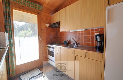 Monteiller Chalet De Esquí | Casa rústica de ensueño en 2 plantas con 3 dormitorios y un gran salón.