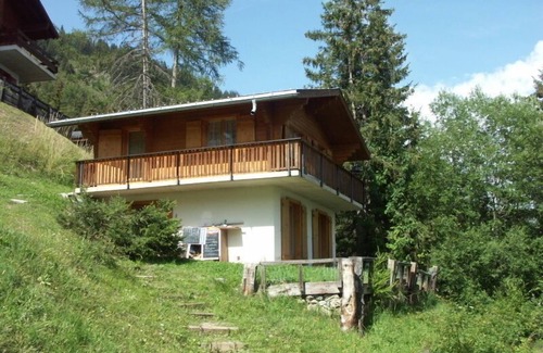 Monteiller Chalet De Esquí | Casa rústica de ensueño en 2 plantas con 3 dormitorios y un gran salón.