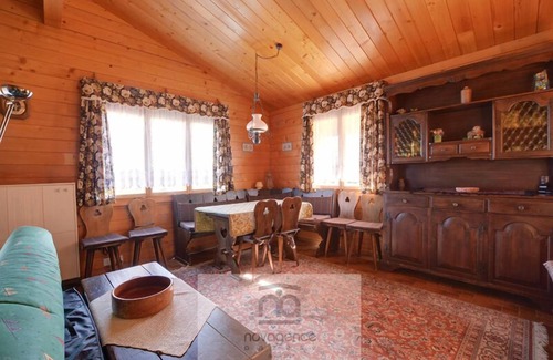 Monteiller Chalet De Esquí | Casa rústica de ensueño en 2 plantas con 3 dormitorios y un gran salón.