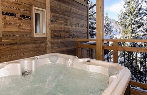 Plagne 1800 Chalet De Esquí | INDIVIDUAL CHALET WITH JACUZZI PLAGNE 1800 300M FROM THE SLOPES