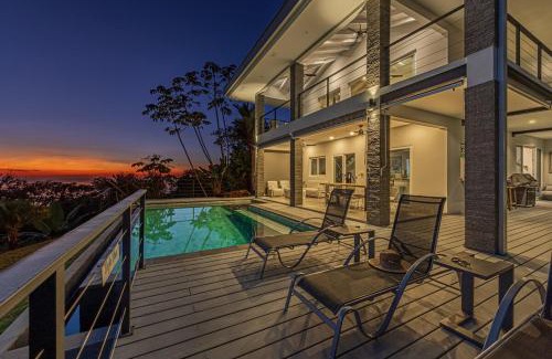 Dominical Villa | Indo-Chic Whale's Tail View