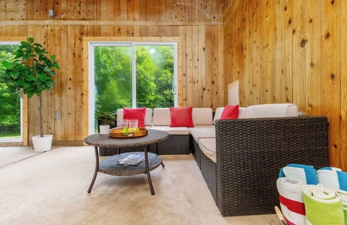 Lake Ariel Casa | Indoor Heated Private Pool Home & Arcade in Lake Ariel Poconos with 7 beds