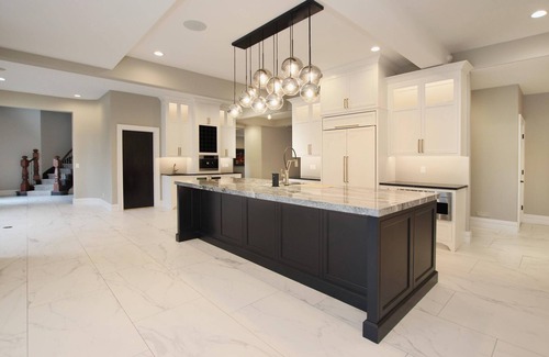 Fond du Lac Casa | Indoor Pool-Golf Simulator-RaceCar Simulator-HotTub-Movie Theatre-Pool Tables