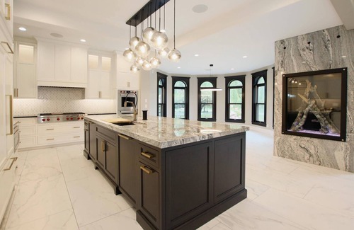 Fond du Lac Casa | Indoor Pool-HotTub-Movie Theatre-Pool Tables-Water & Fire Fountain