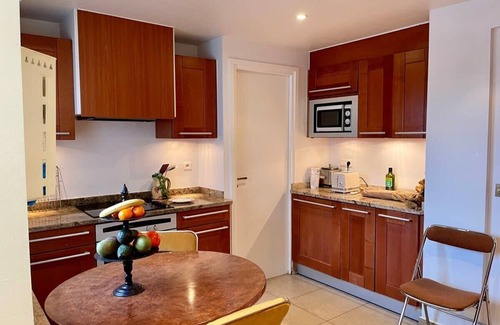 Porte-Dauphine Apartamento | Indulgence, is a Splendid Paris Penthouse apartment with Divine Terrace.