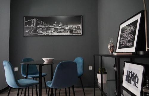 Lesvos Apartamento | Industrial Design Bungalow – 2 min to Center, Wifi