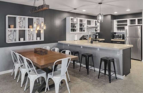 Ithaca Casa | Industrial House- Cosy Campfire Nights + WFH Tech
