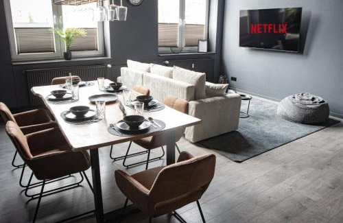 Heppens Apartamento | Industrial Loft 1904 - Free Parking - Netflix - Central