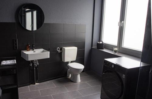 Heppens Apartamento | Industrial Loft 1904 - Free Parking - Netflix - Central
