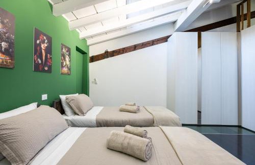 Sant'Eufemia Apartamento | Industrial Loft - Garage-Netflix-wifi