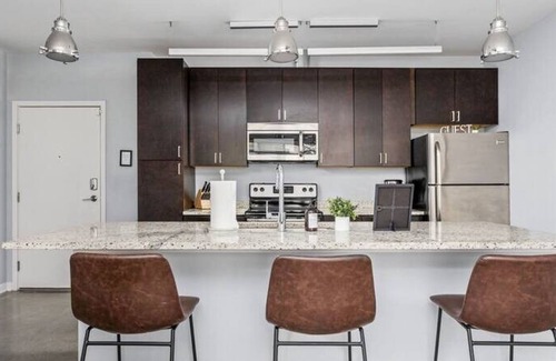 Cole-Noble District Apartamento | Indy Monument Circle Dream 1BR in Cozysuites