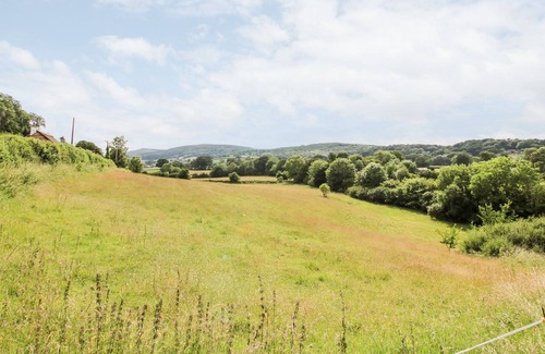 Pontesbury Otro | INEFF BARN, family friendly, character holiday cottage in Pontesbury
