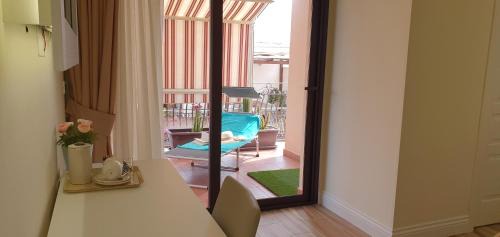Giardini Naxos Cama Y Desayuno | Ines bed and breakfast